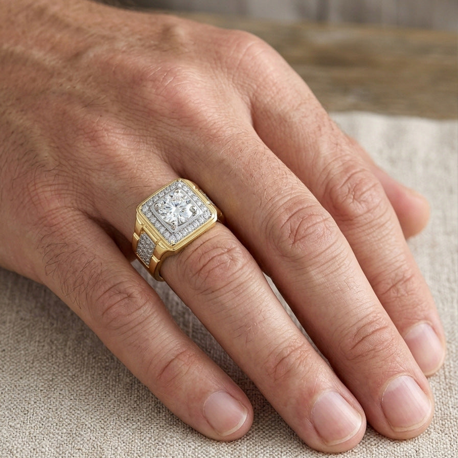 Exquisite square halo ring