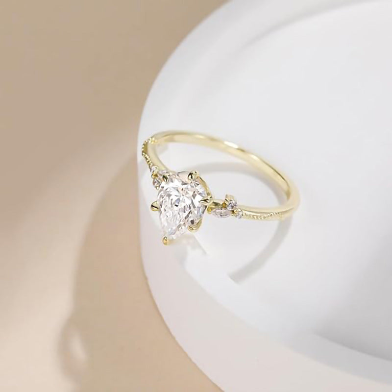 Vine Water Drop Garden Diamond Ring