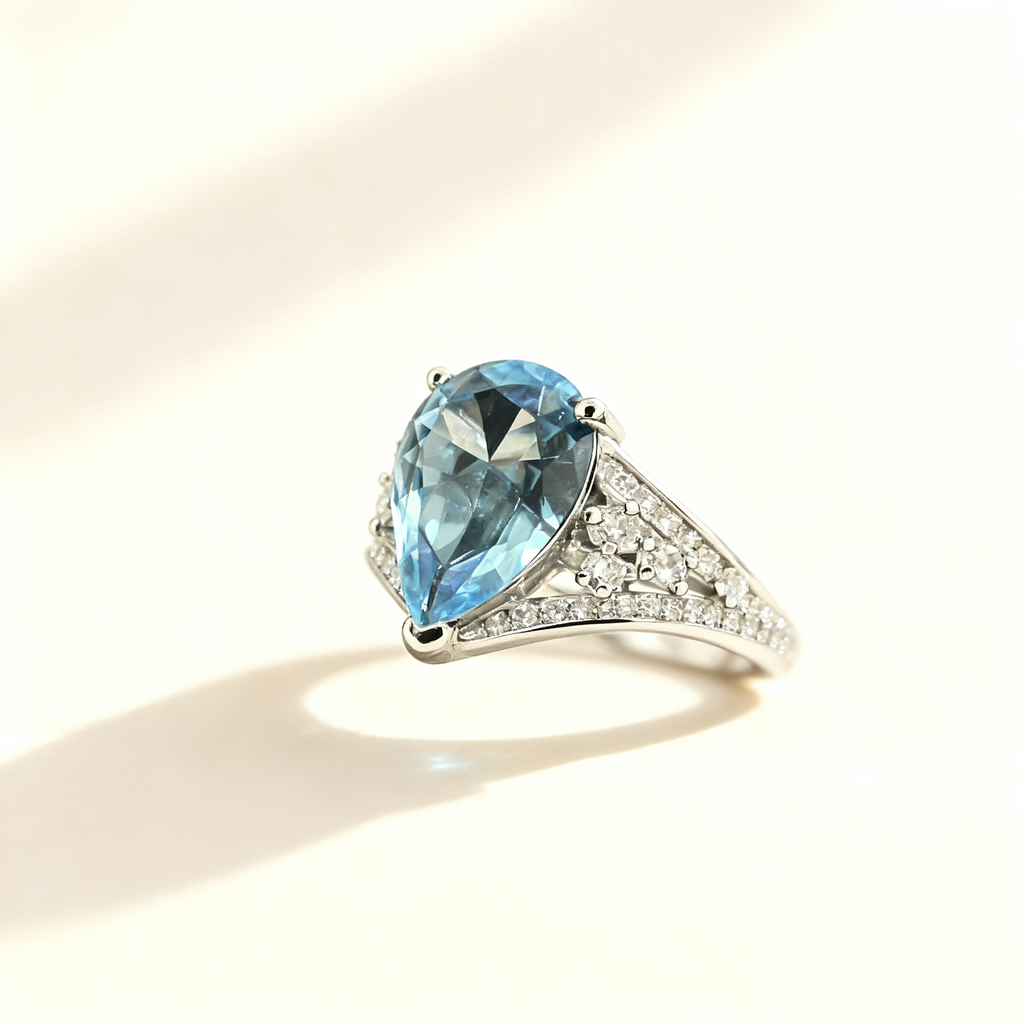 Teardrop-Cut Aquamarine Pavé Ring