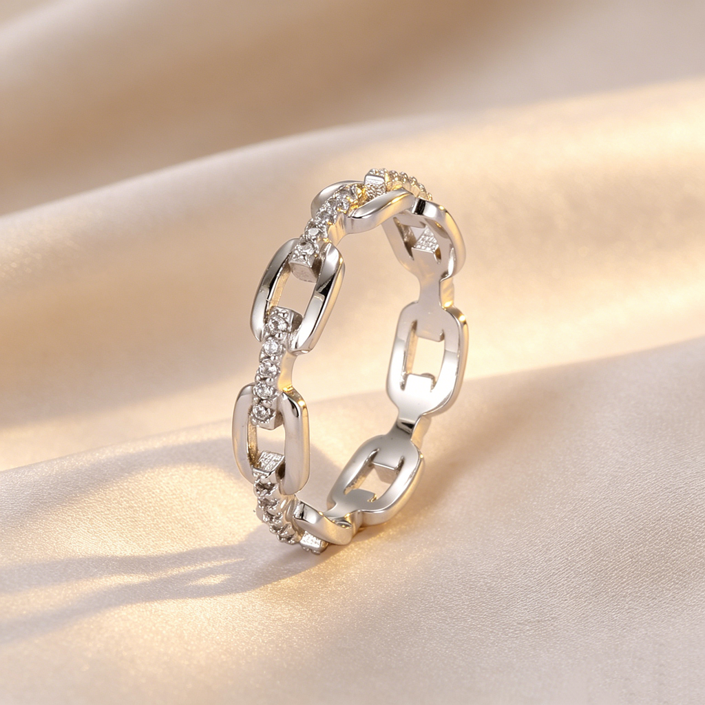Minimal Moissanite Band Ring