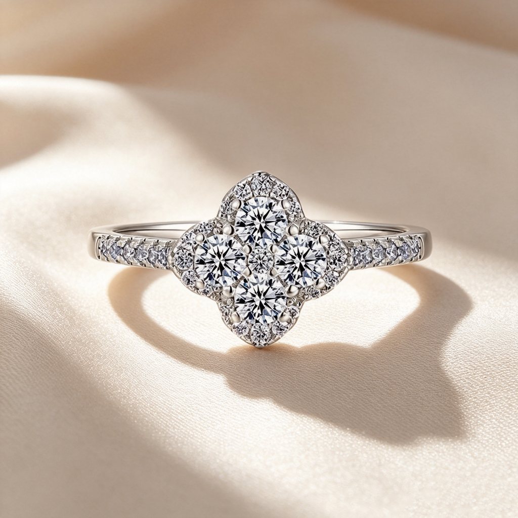 Minimalist Elegant Moissanite Four-Leaf Clover Ring