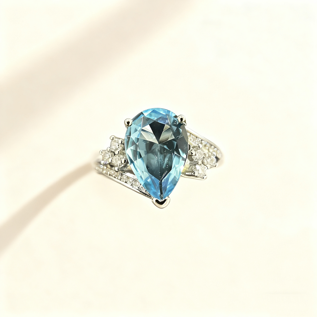 Teardrop-Cut Aquamarine Pavé Ring