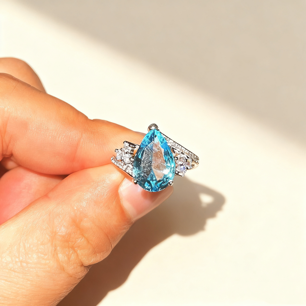 Teardrop-Cut Aquamarine Pavé Ring