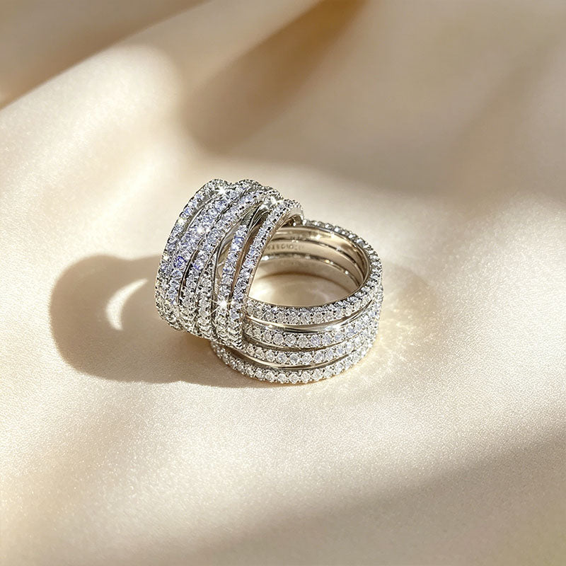 Crisscross wrap ring