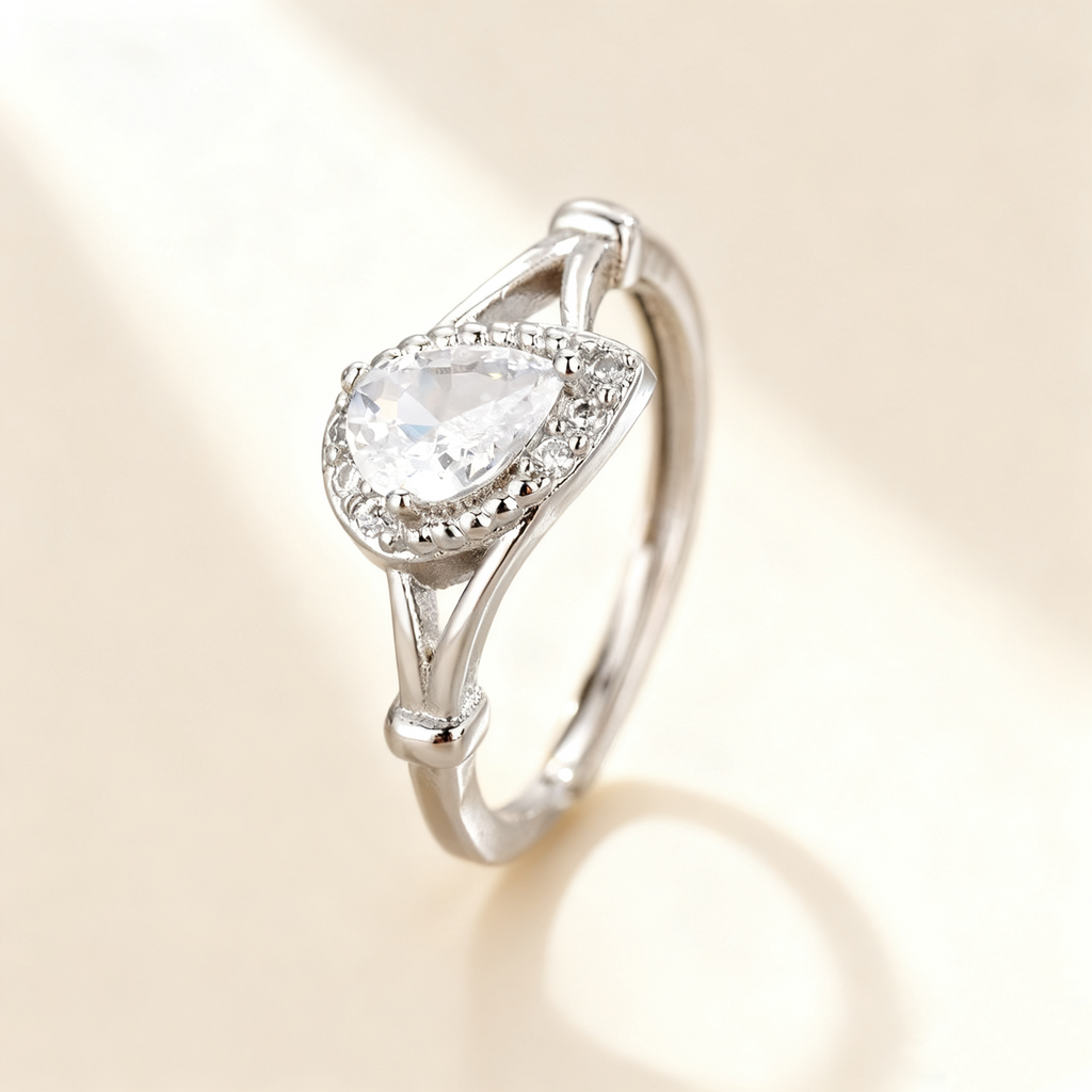 Nile Garden Teardrop Crystal Ring
