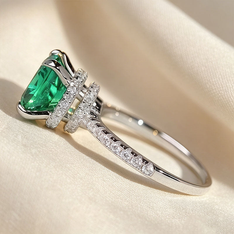 Halo-style solitaire diamond ring