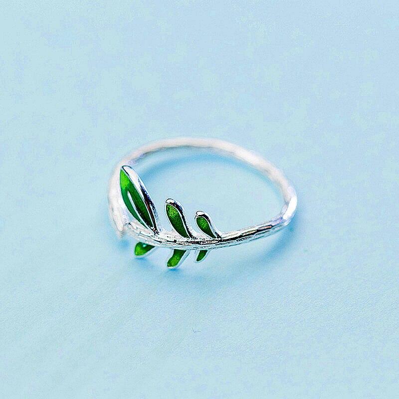 Green Vine Ring