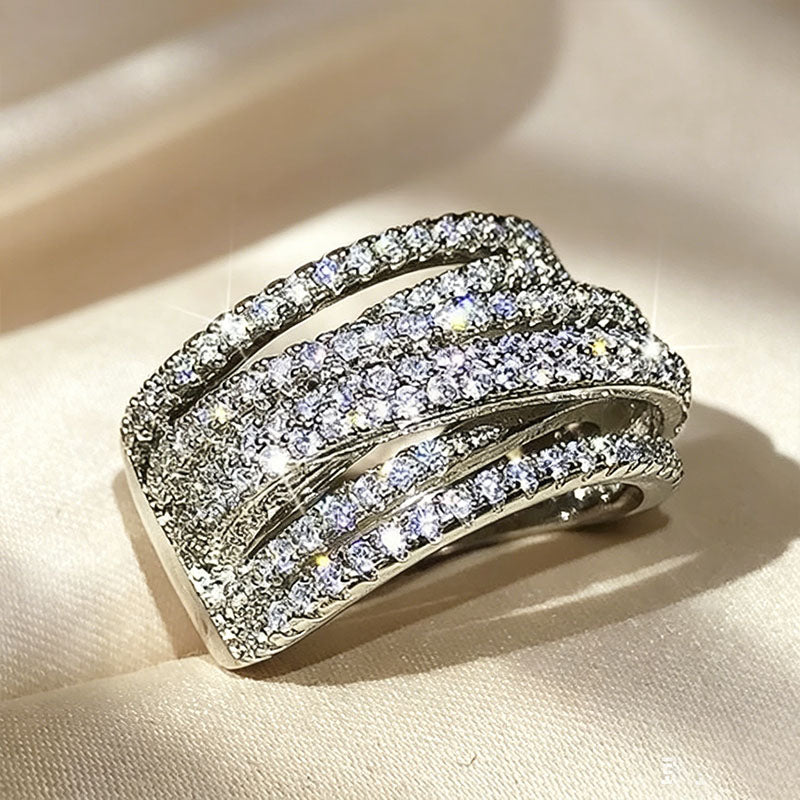 Crisscross wrap ring