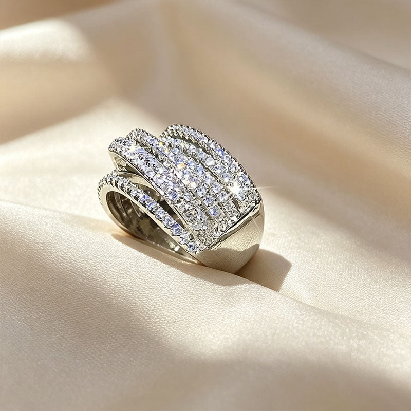 Crisscross wrap ring