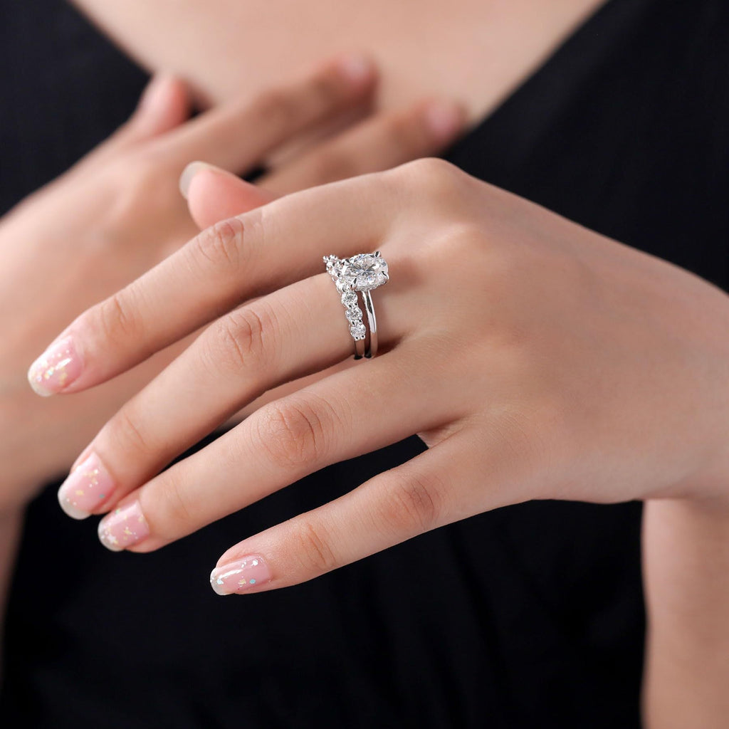Elegant Moissanite Ring Set