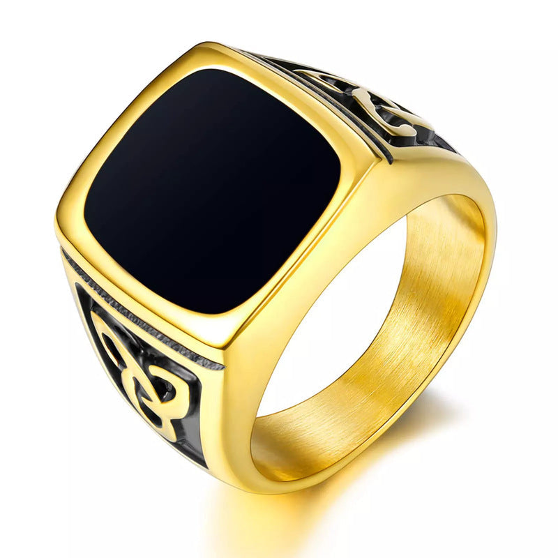 Black Onyx Signet Ring | Gold