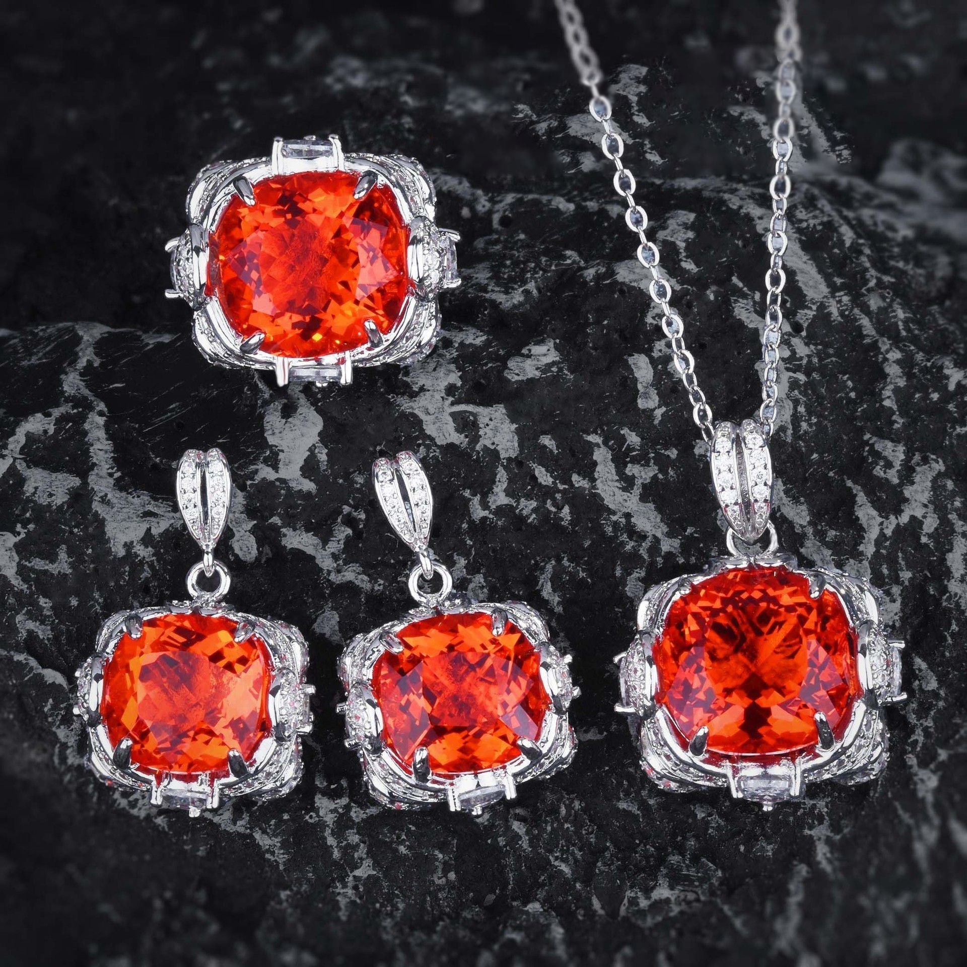 Velora Thandrelle Aquamarine Set | White Gold