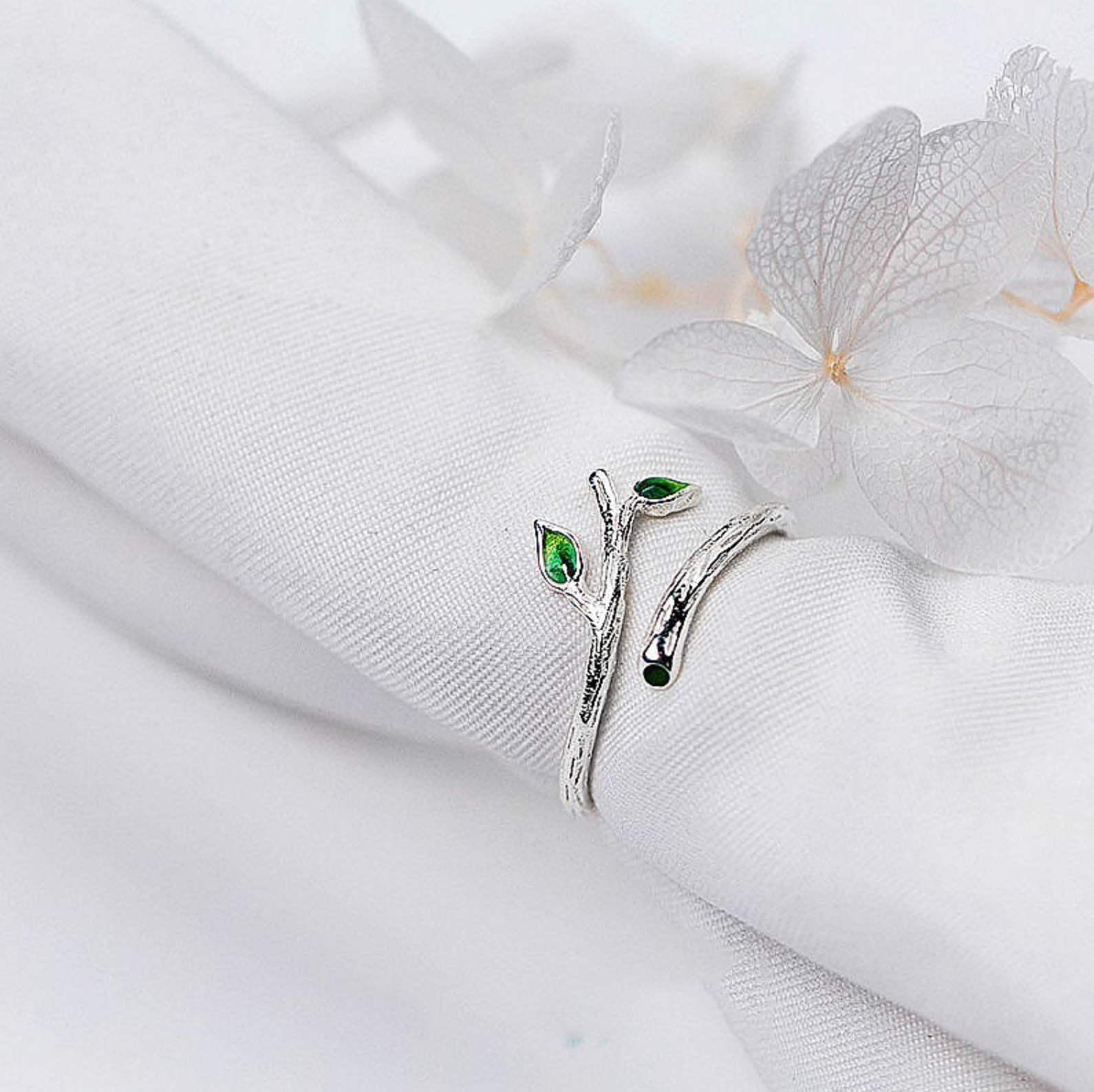 Green Vine Ring