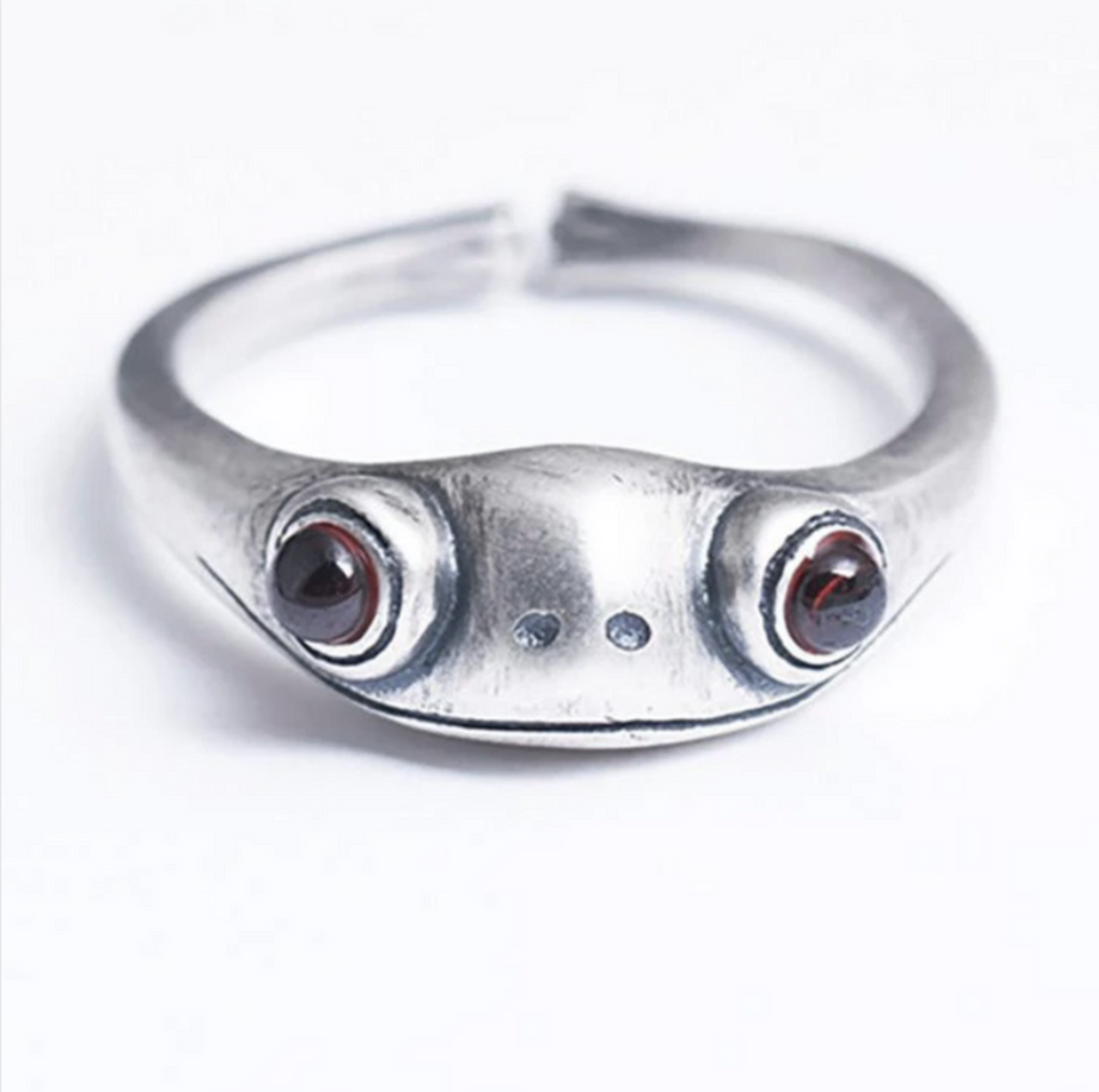 Orvellae Frog Ring