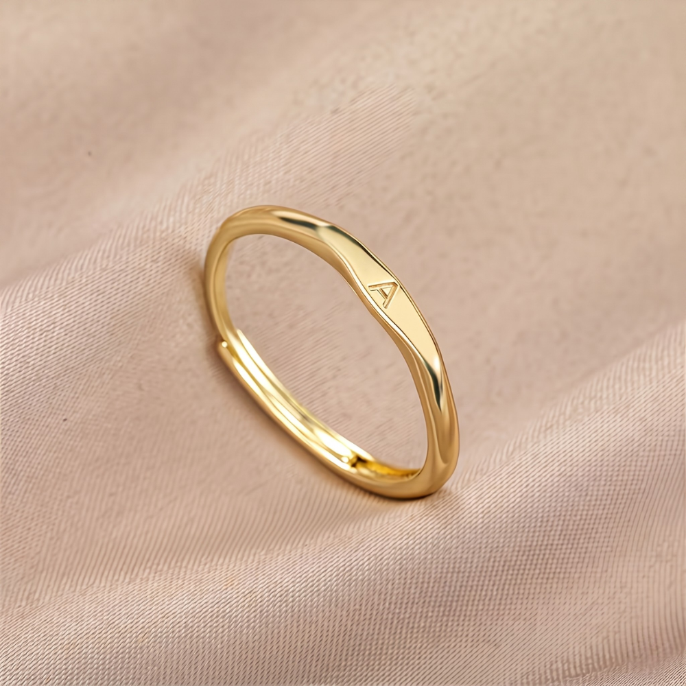 Elara Letter Ring | Gold