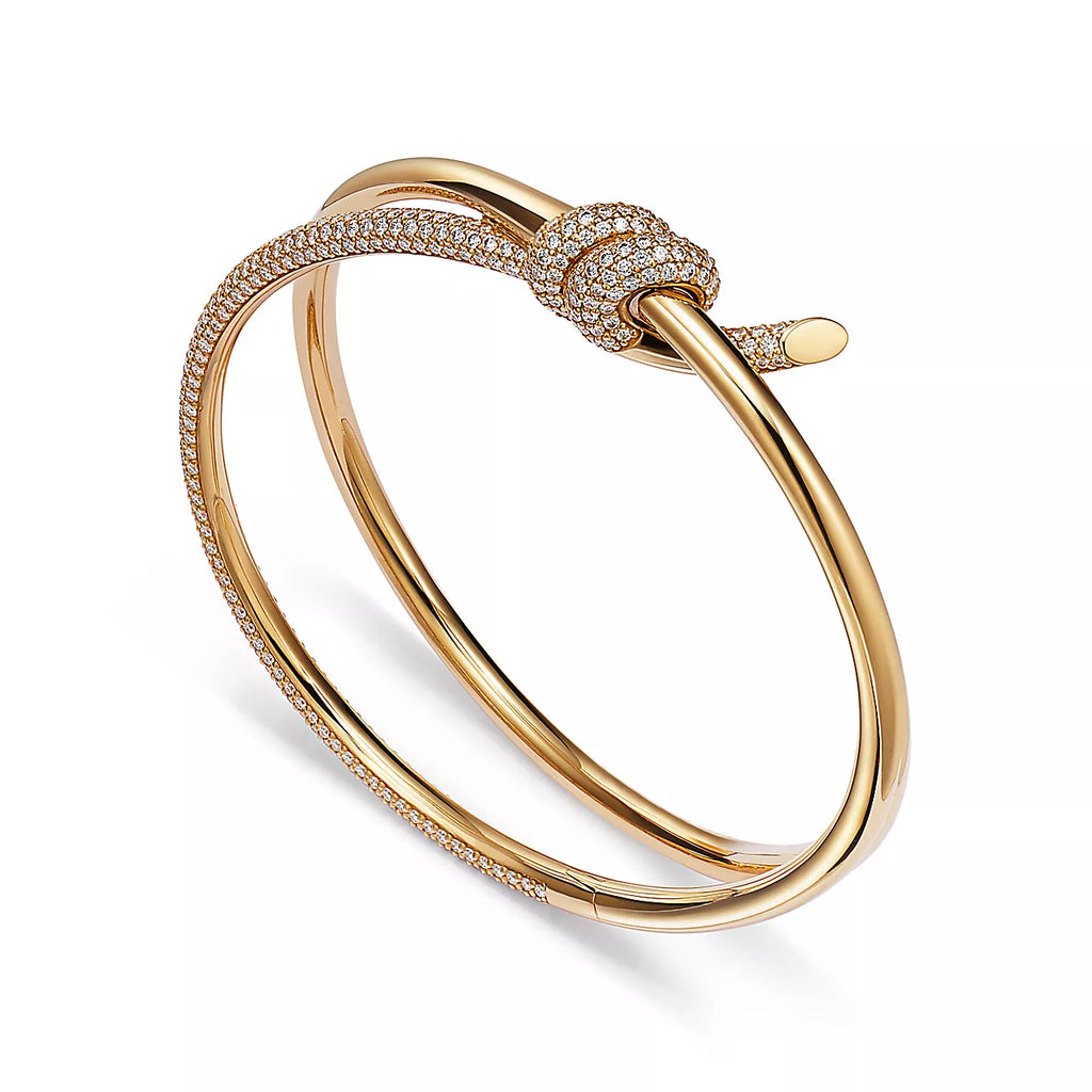 The Knot-Bangle
