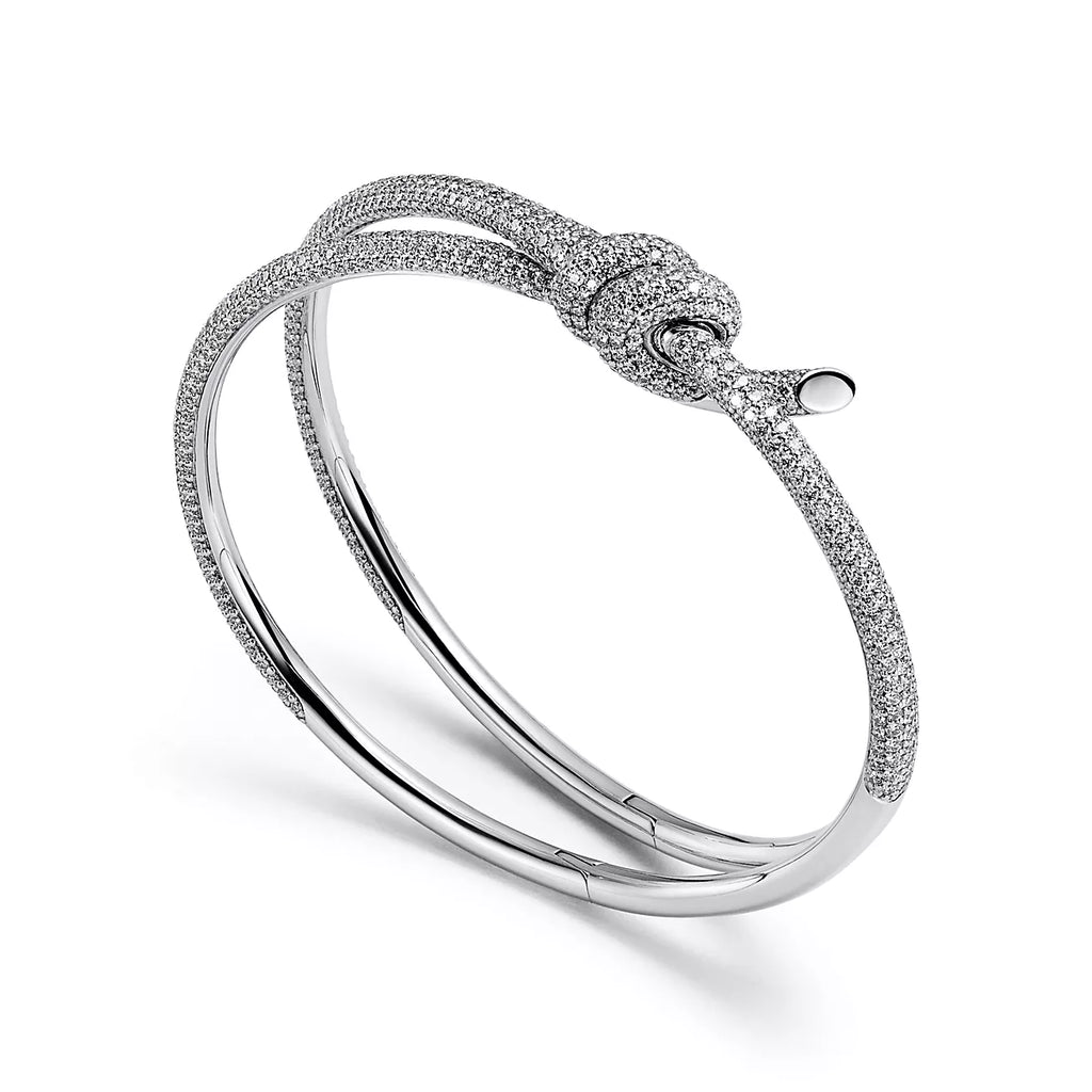 The Knot-Bangle