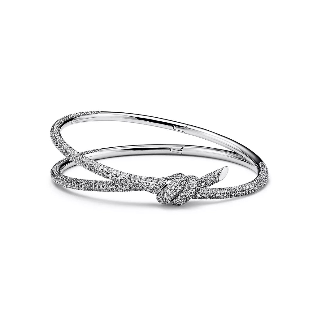 The Knot-Bangle